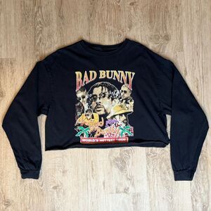 Bad Bunny World’s Hottest Tour Black Crop Long Sleeve Shirt Size L 2022